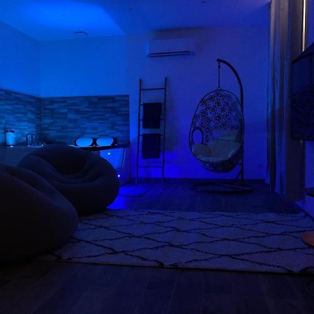 Appartement Cosy Jacuzzy Luxe Gare De Тулон Экстерьер фото