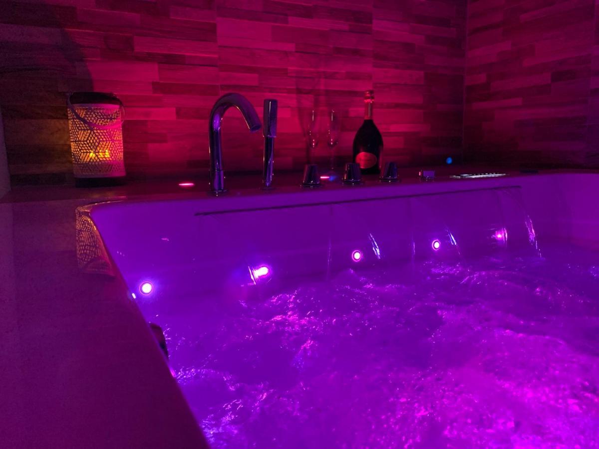 Appartement Cosy Jacuzzy Luxe Gare De Тулон Экстерьер фото